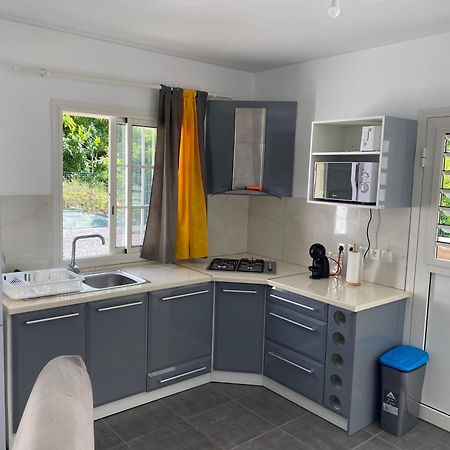 Le Domaine De Kazo Kilou Titine Apartment เลอโกซิเยร์ ภายนอก รูปภาพ