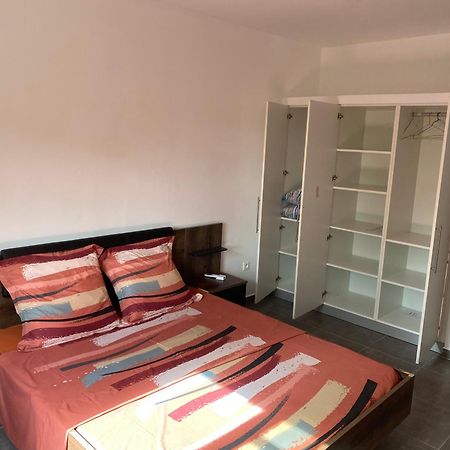 Le Domaine De Kazo Kilou Titine Apartment เลอโกซิเยร์ ภายนอก รูปภาพ